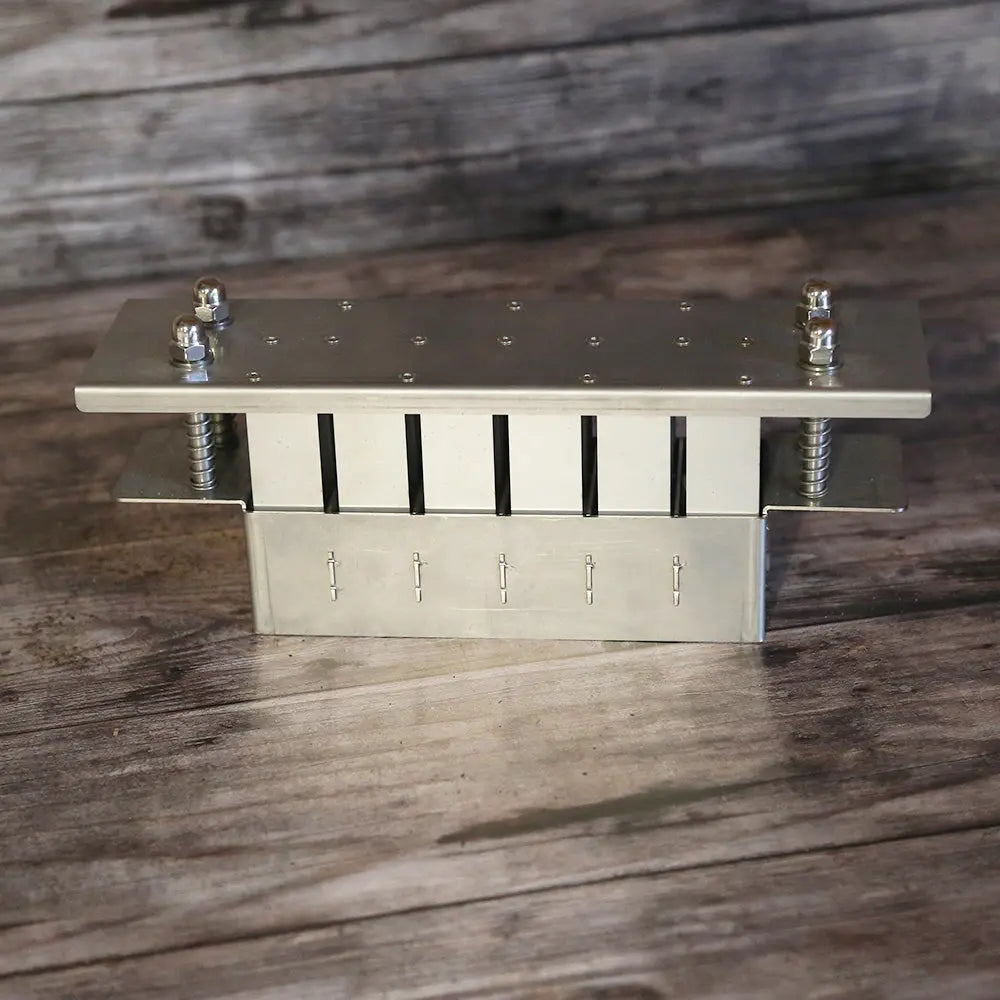 PRESSE-MOTTES INOX - 12 MOTTES de 30 mm 