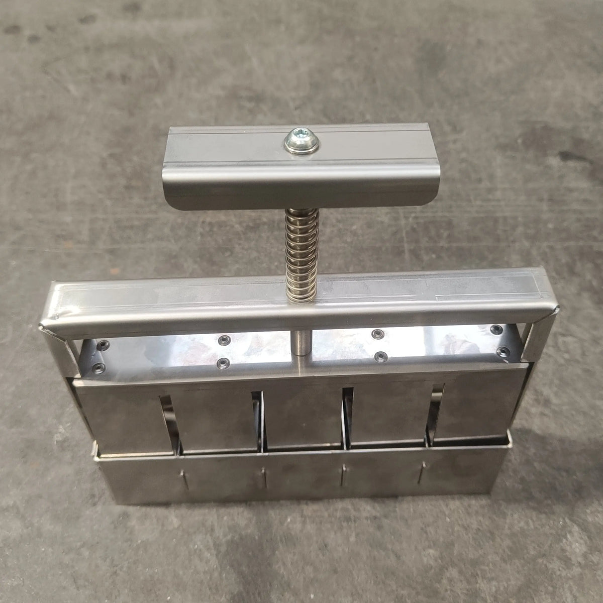 PRESSE-MOTTES INOX - 5 MOTTES